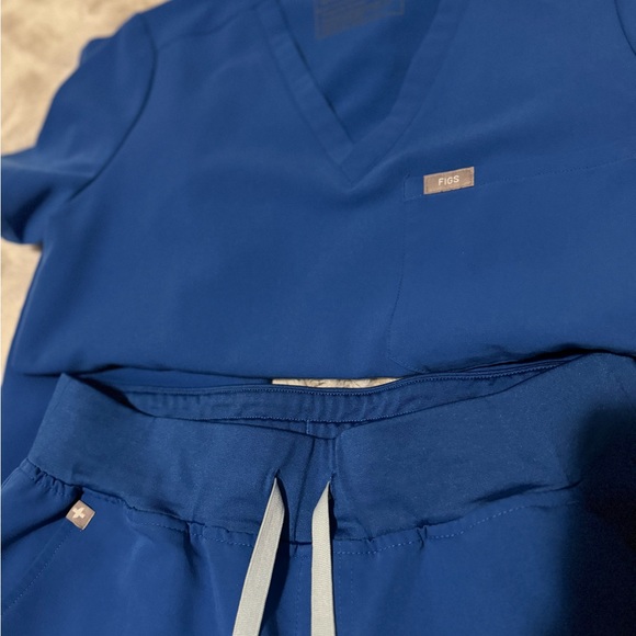 FIGS - Picture 5 of 5